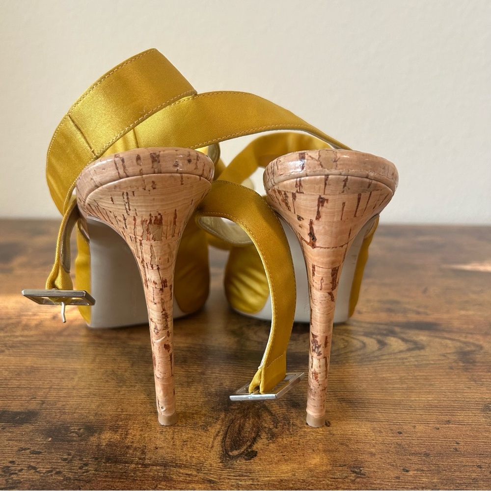 Stella McCartney Elegant Yellow Satin Strap Women's Heels EU 40 - Picture 4 of 5